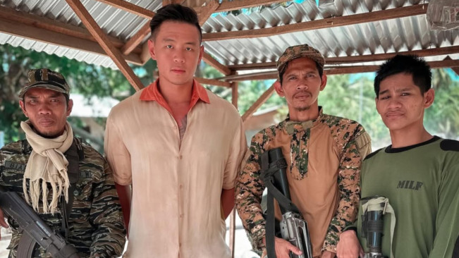 Arnold Putra mengunjungi tempat yang tak lazim. [Instagram]